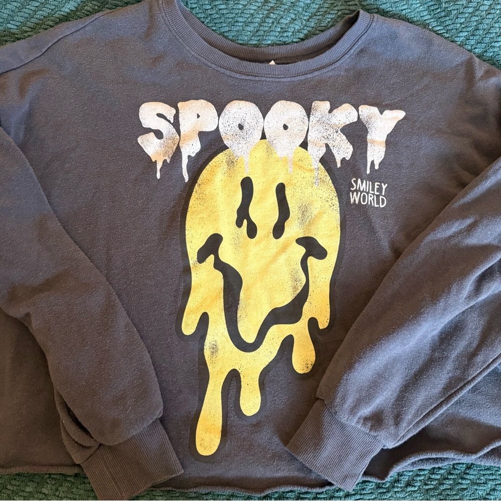 SmileyWorld Kids Charcoal Cropped Sweatshirt with Yellow Graphic